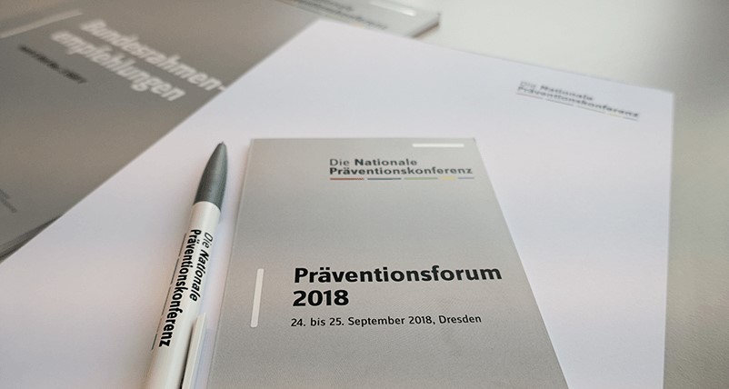 Flyer und Stift des Präventionsforums 2018